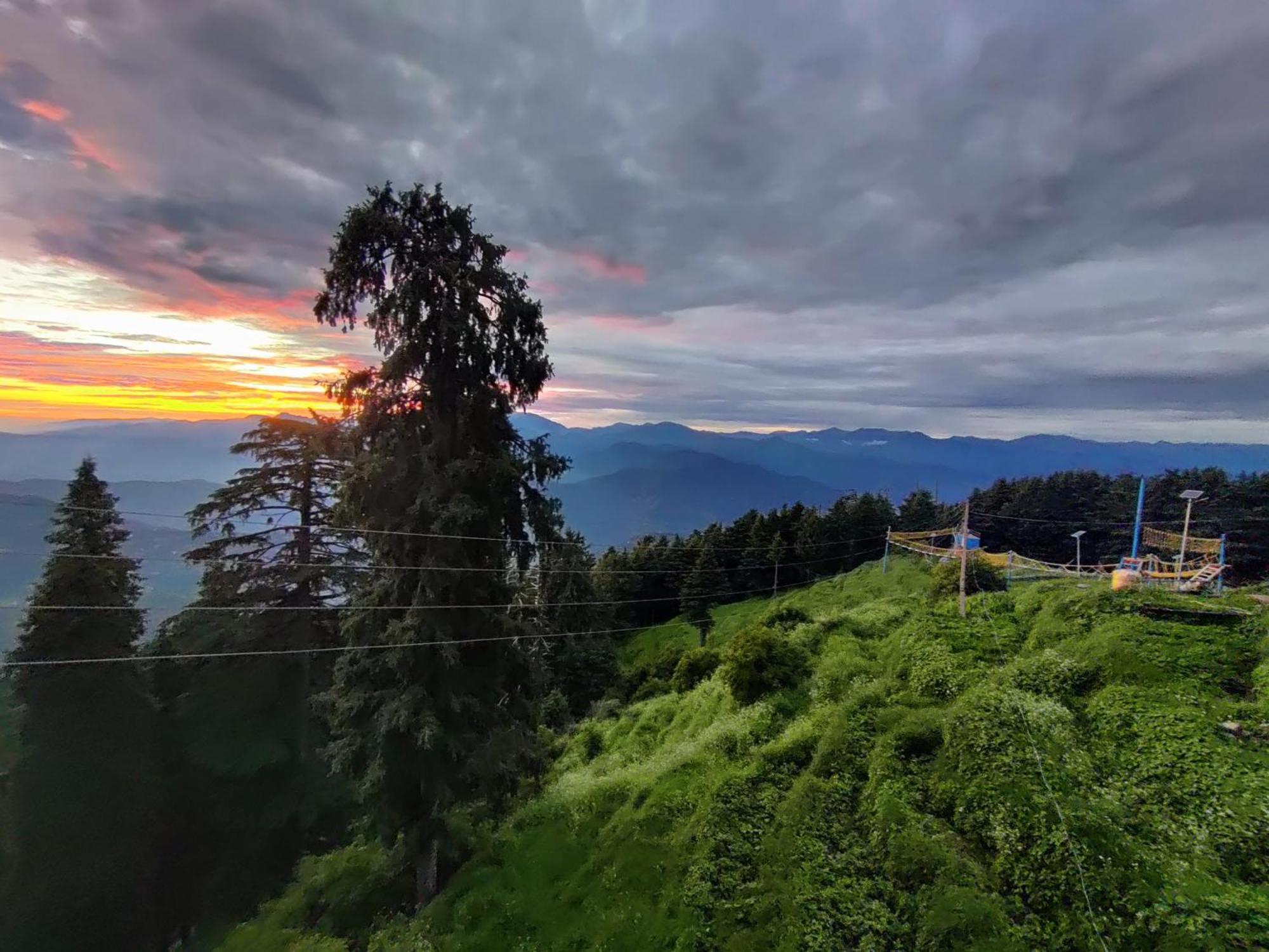 Smart Hill Kalatop Hotell Dalhousie Rum bild