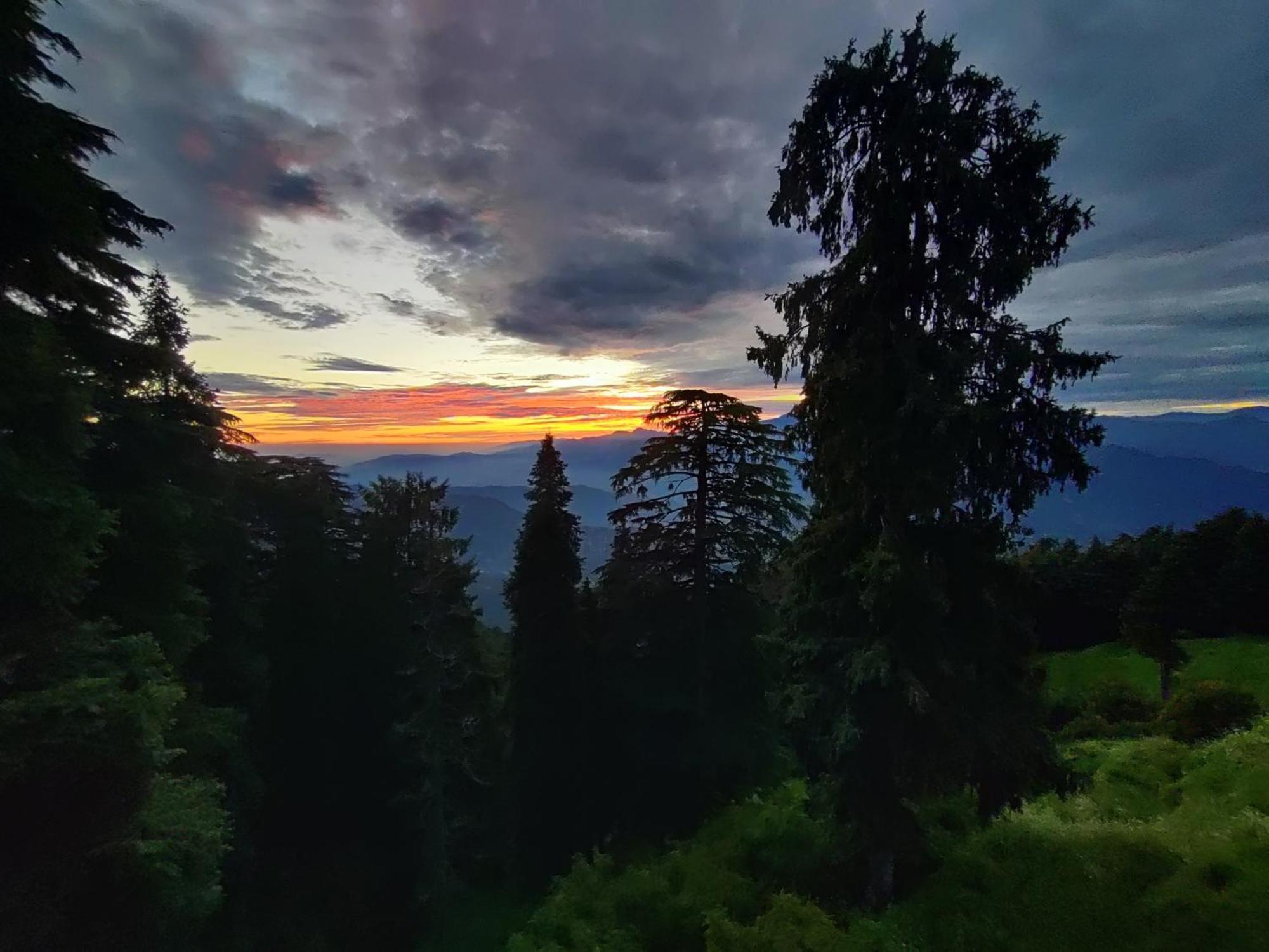 Smart Hill Kalatop Hotell Dalhousie Rum bild